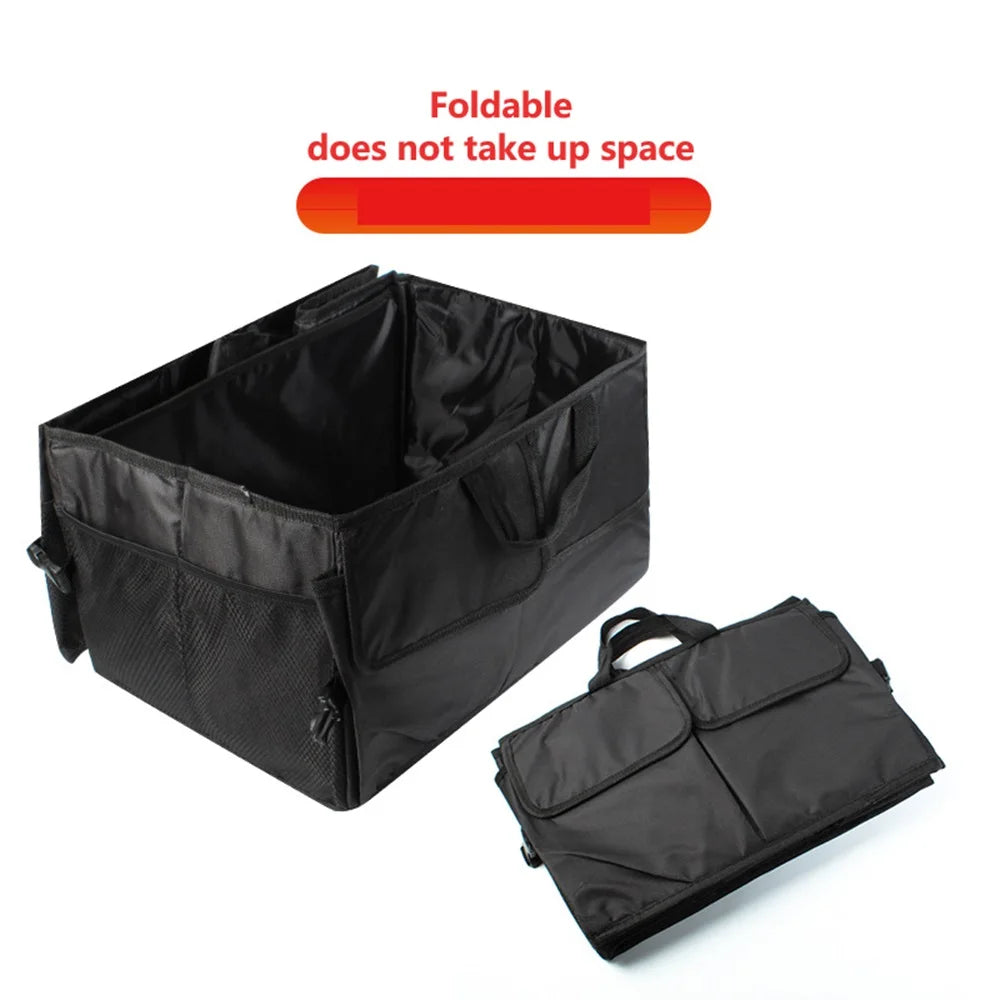 El organizador desplegado y plegado plano para guardarlo